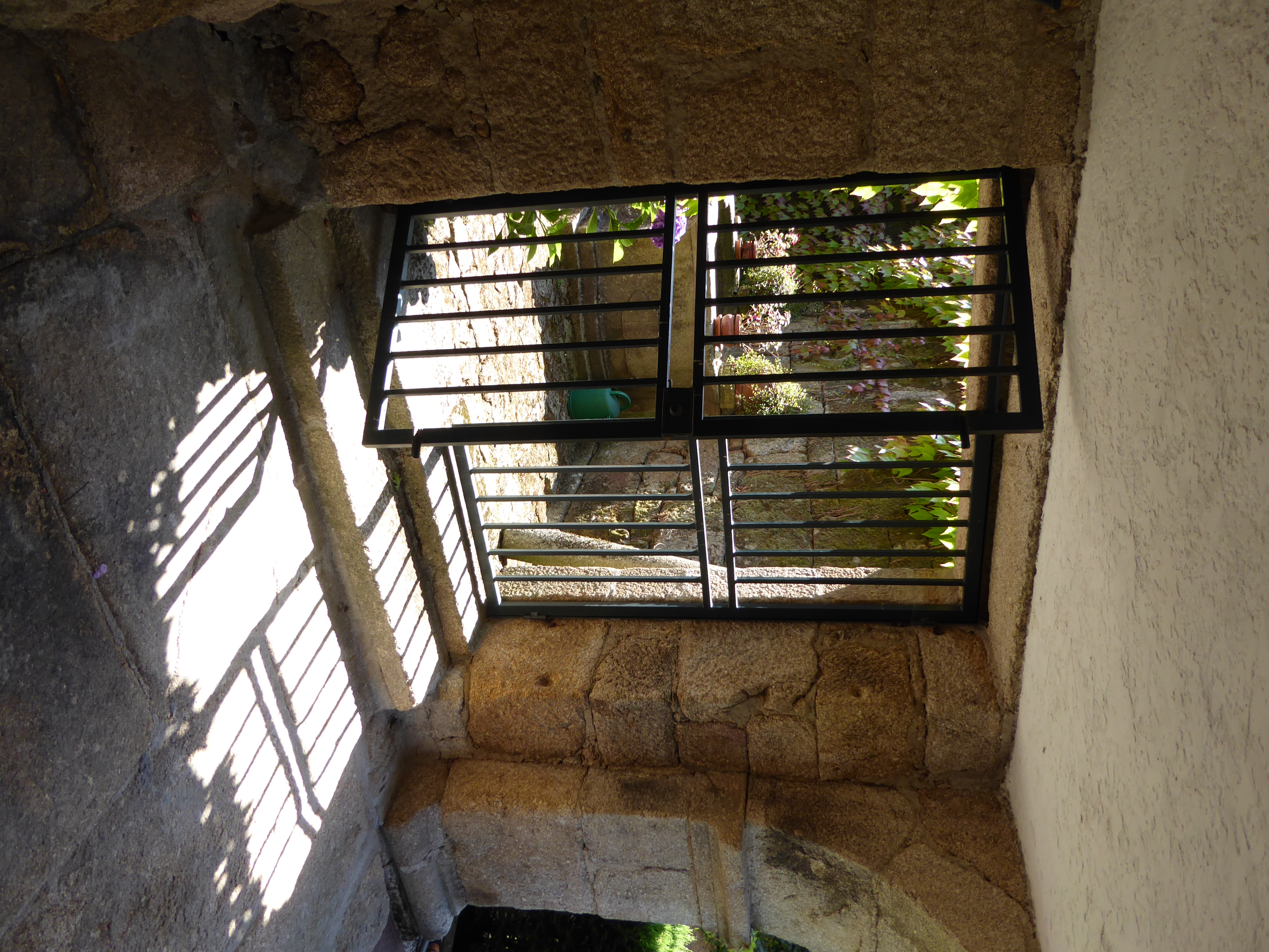 mondim's courtyard